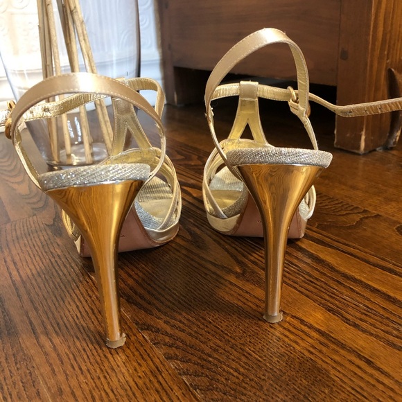 Classy heels/talons hauts chic - Picture 4 of 4